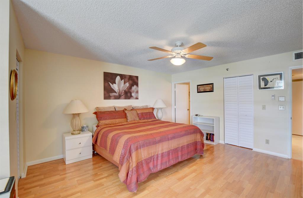 Huntington Lakes - Residential