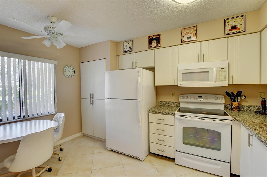 Huntington Lakes - Residential