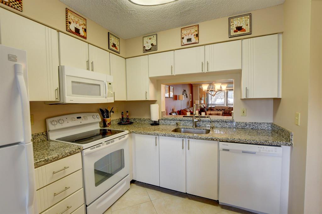 Huntington Lakes - Residential