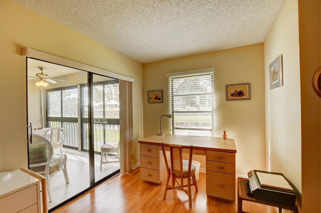 Huntington Lakes - Residential