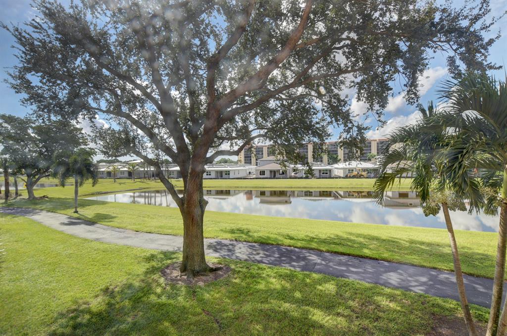 Huntington Lakes - Residential