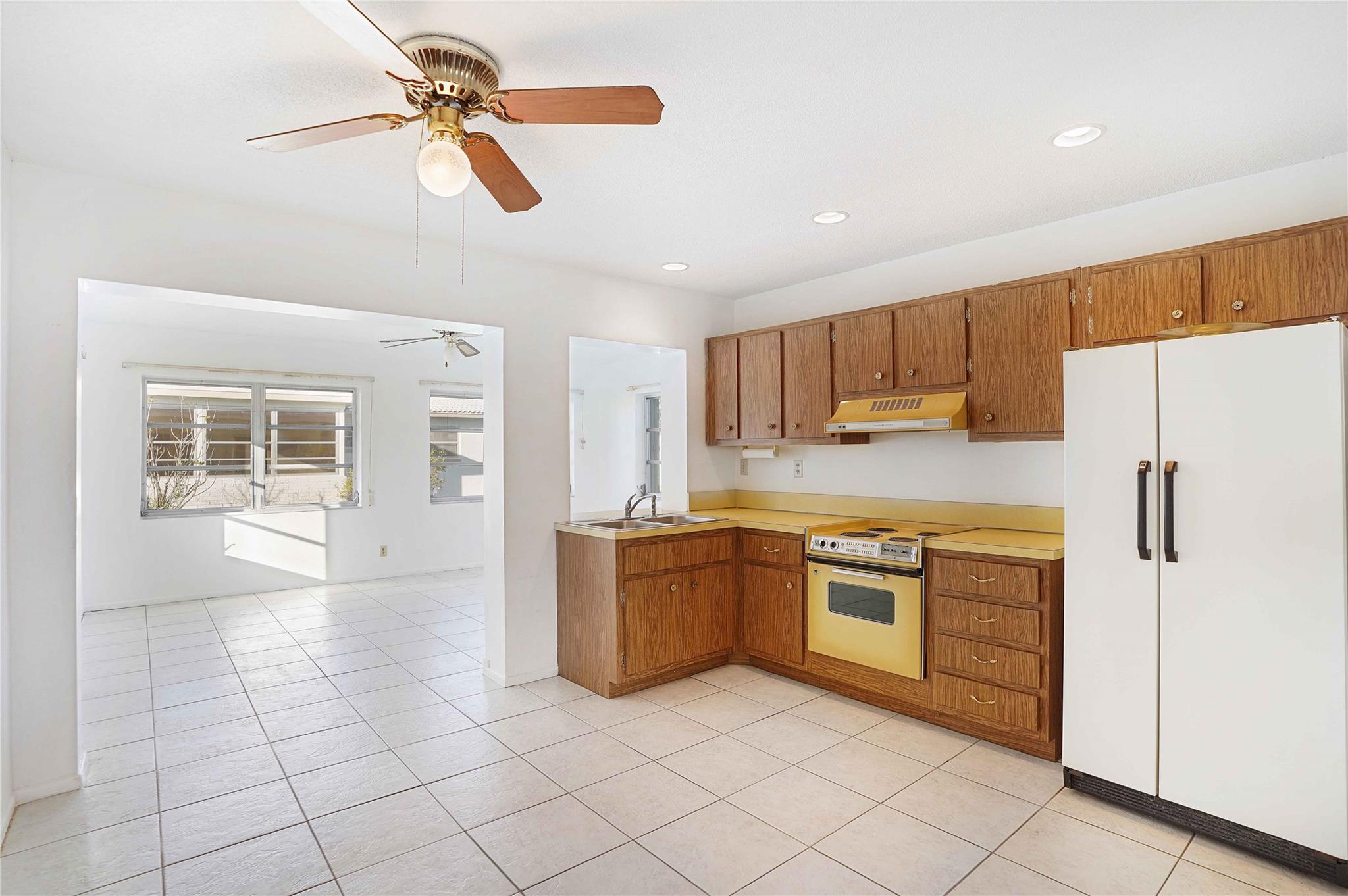 MAINLANDS OF TAMARAC LAKE - Residential