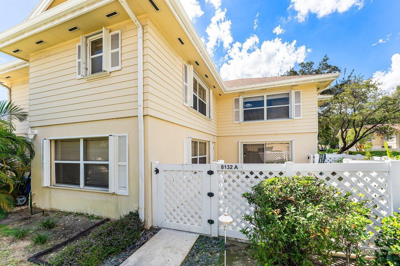 WELLESLEY AT LAKE CLARKE SHORES - Residential