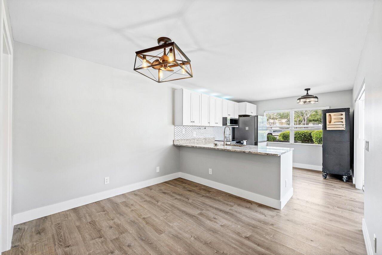 WELLESLEY AT LAKE CLARKE - Residential