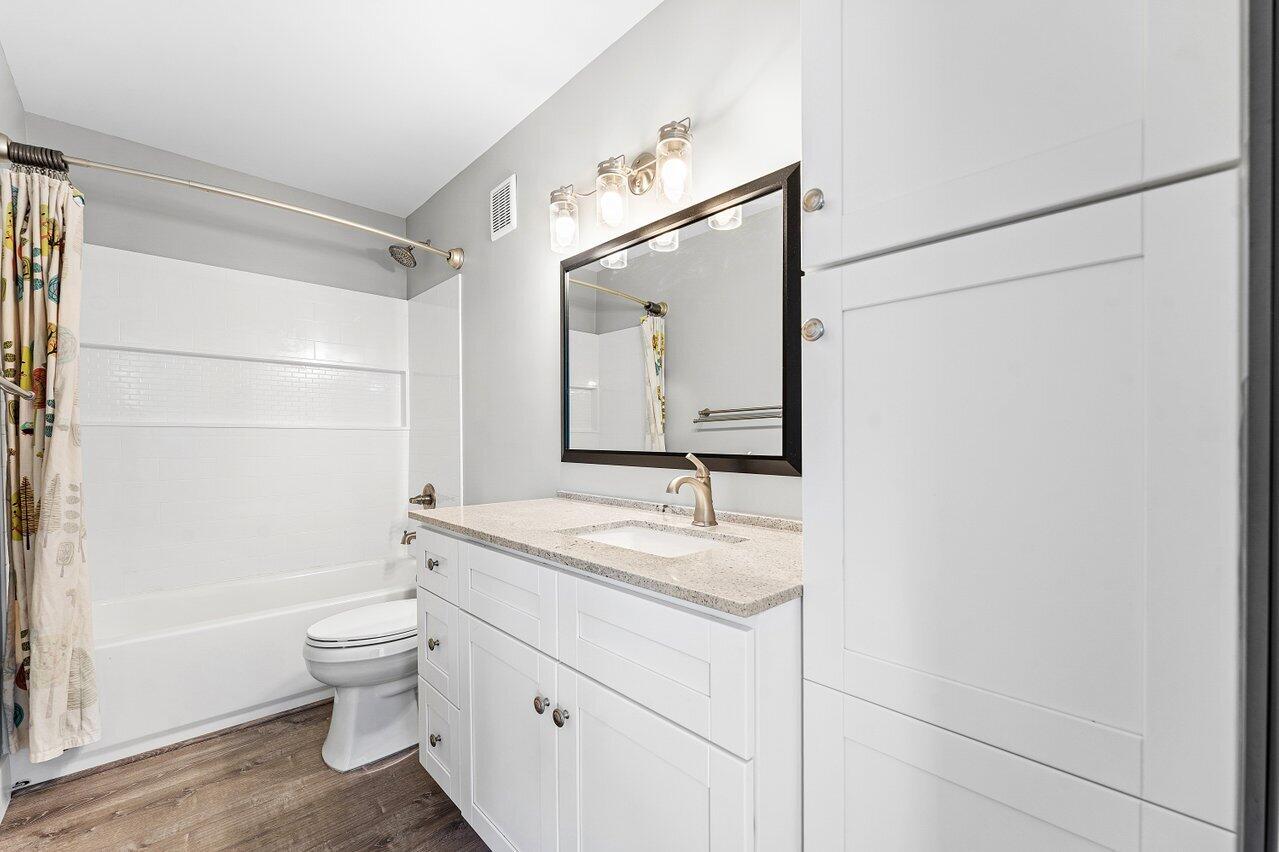 WELLESLEY AT LAKE CLARKE SHORES - Residential