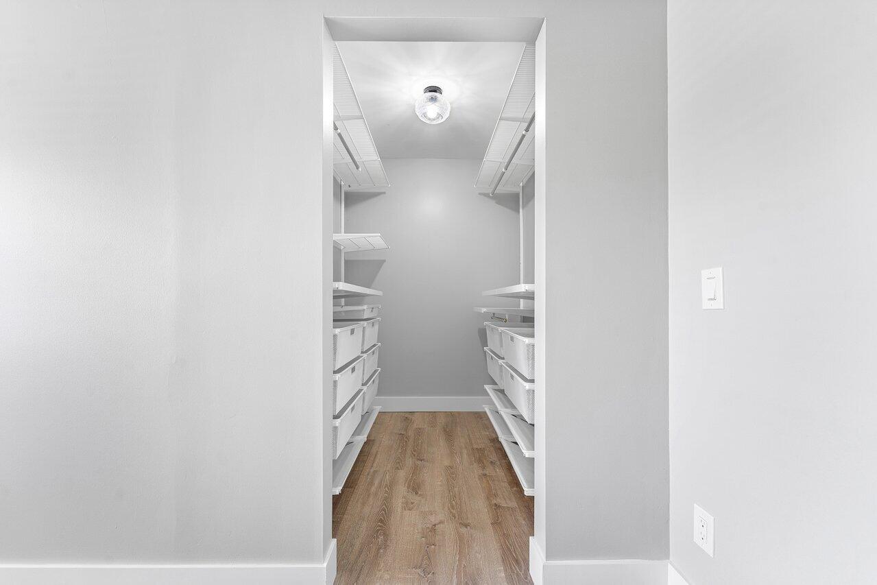 WELLESLEY AT LAKE CLARKE - Residential