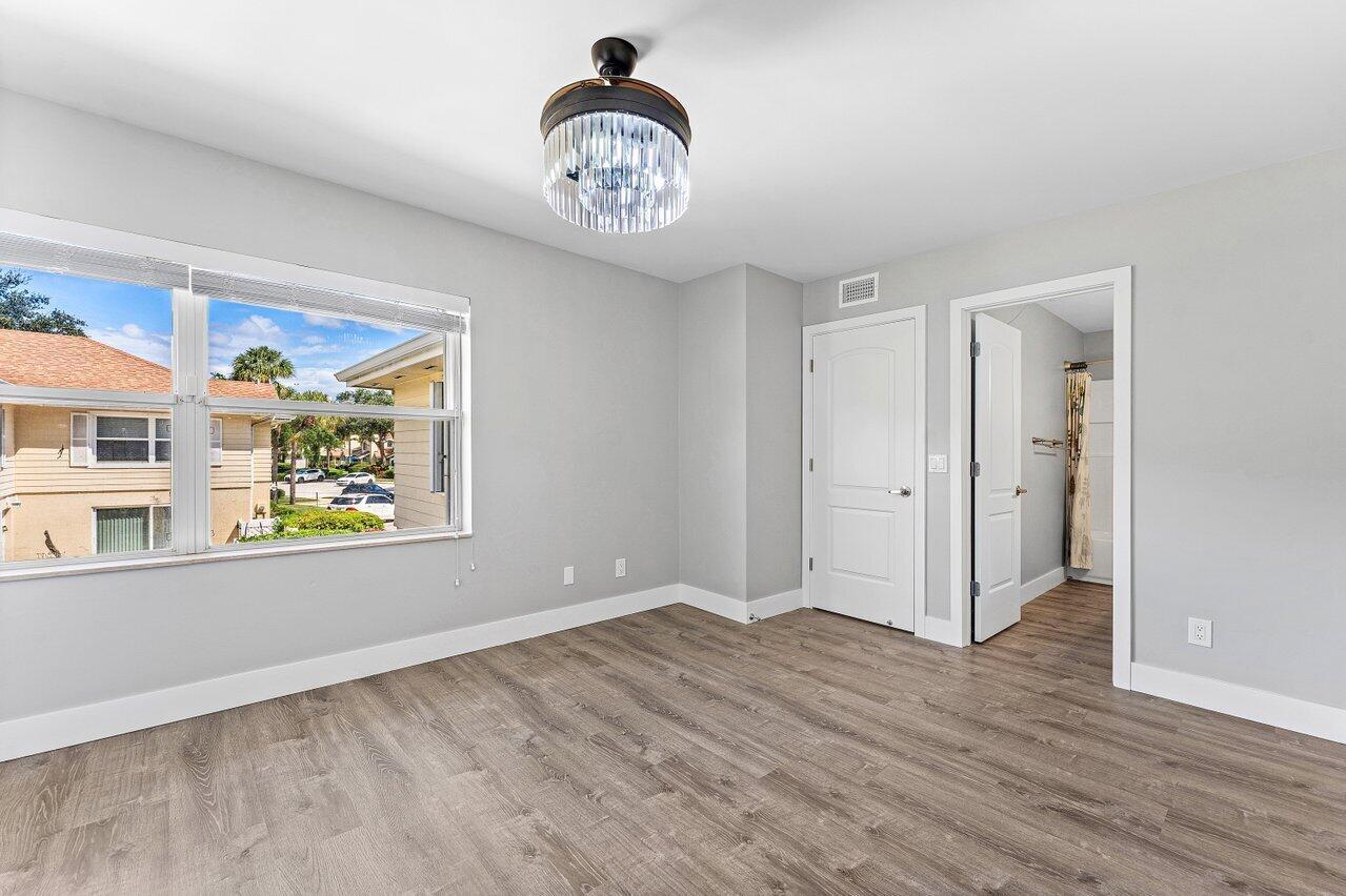 WELLESLEY AT LAKE CLARKE - Residential