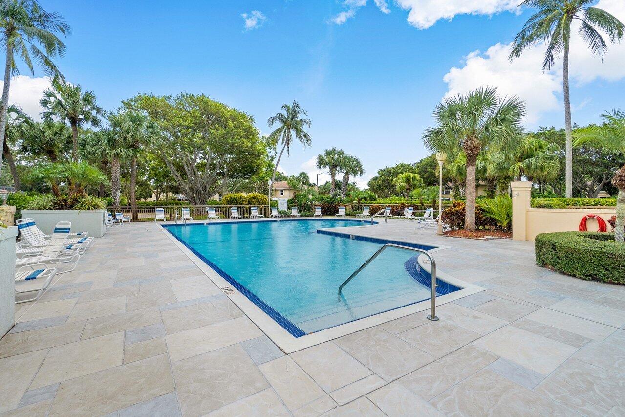 WELLESLEY AT LAKE CLARKE SHORES - Residential