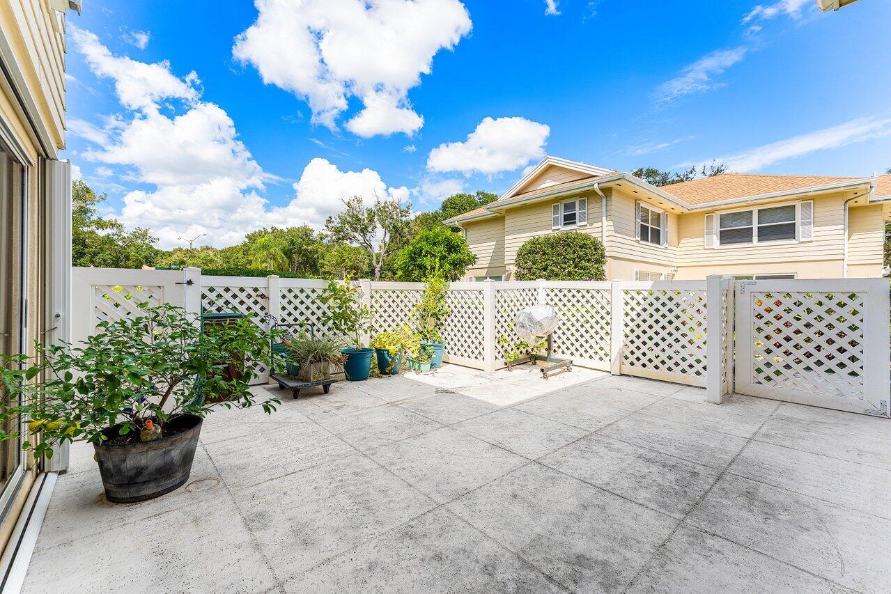 WELLESLEY AT LAKE CLARKE SHORES - Residential