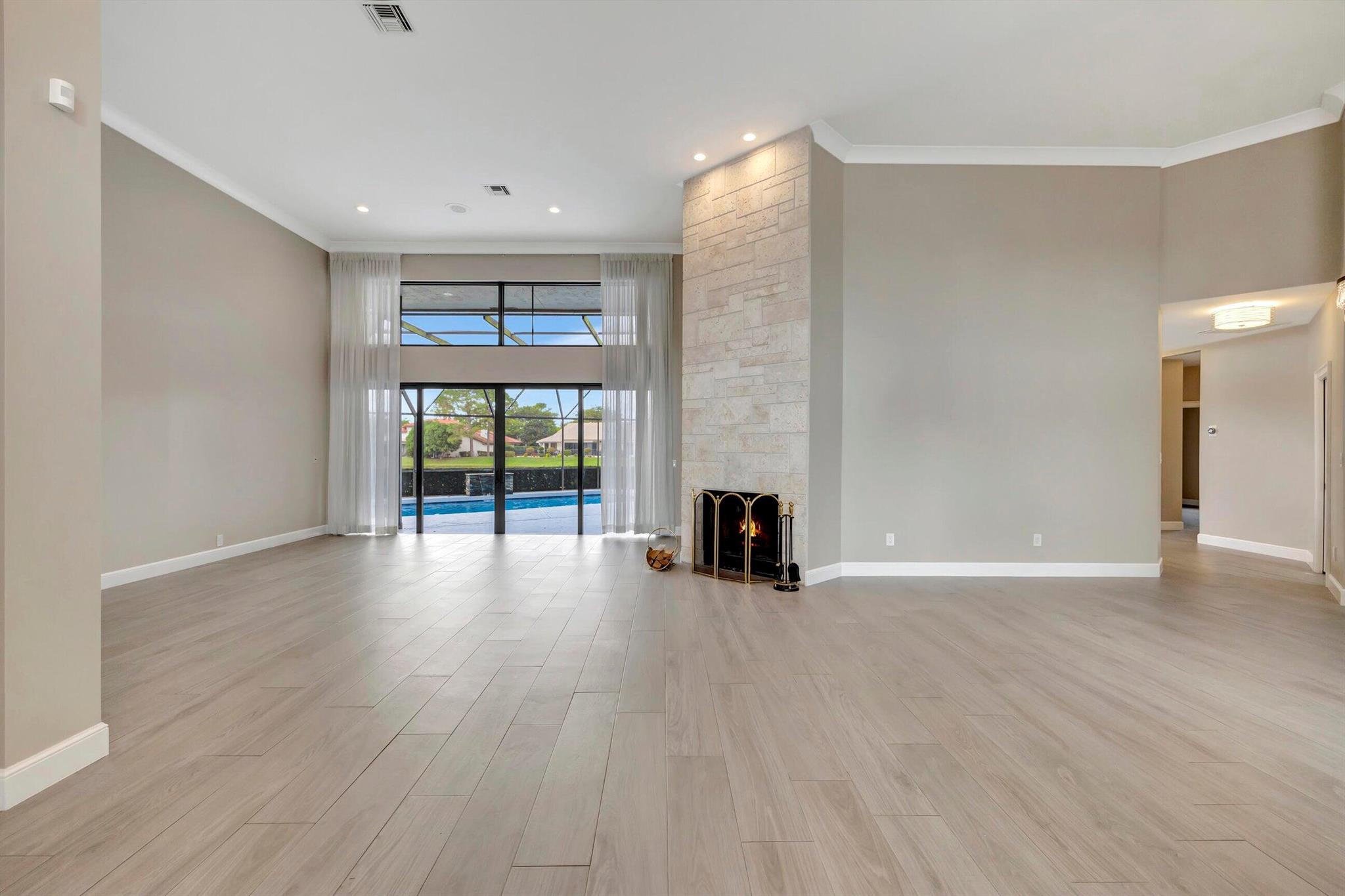 4875 Hunters Way