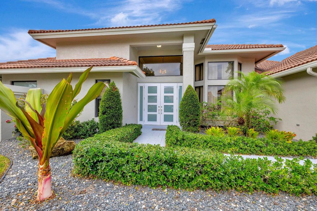 Photo of 4875 Hunters Way, Boca Raton, FL 33434 (MLS # R11087122)