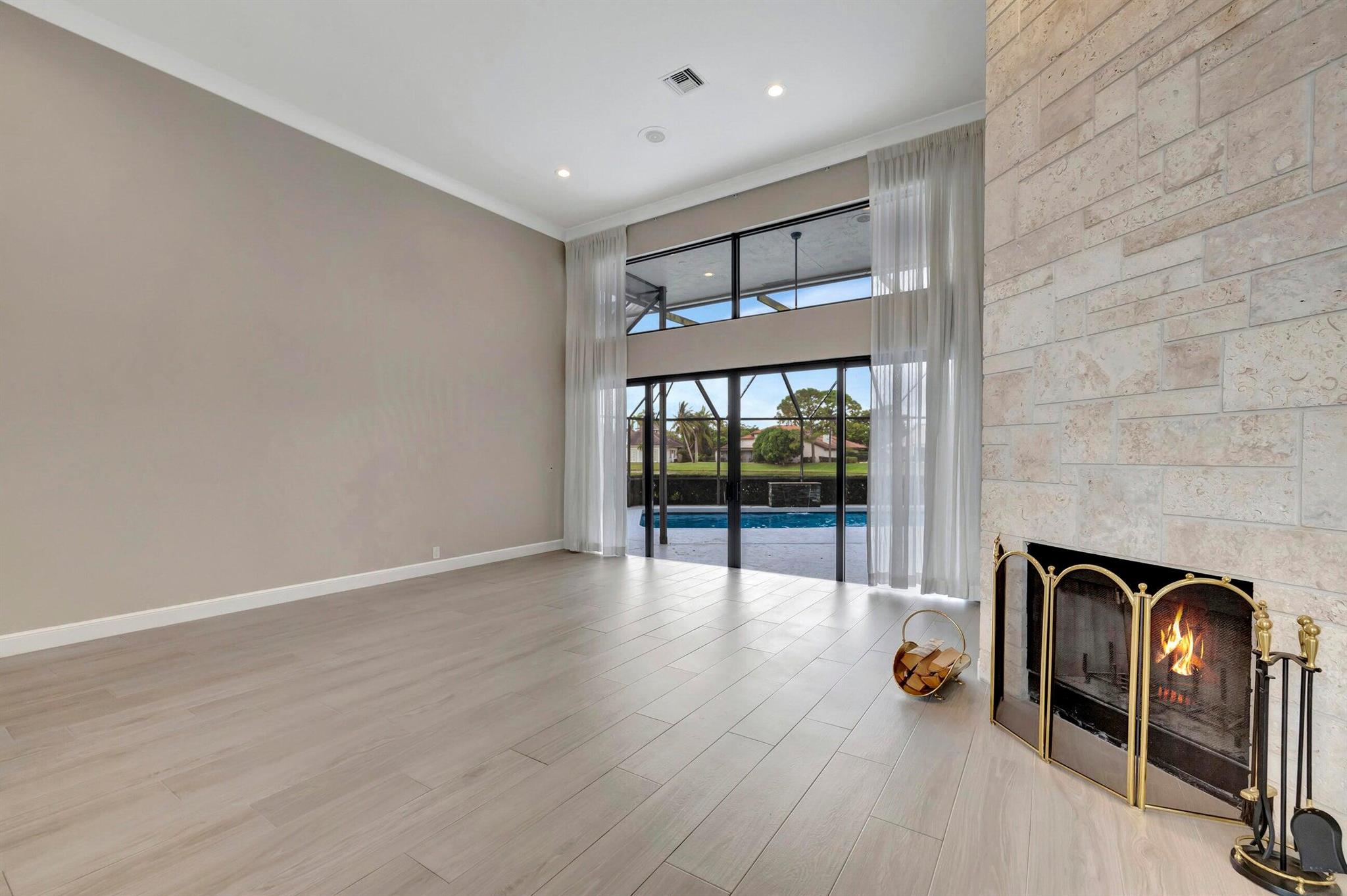 4875 Hunters Way