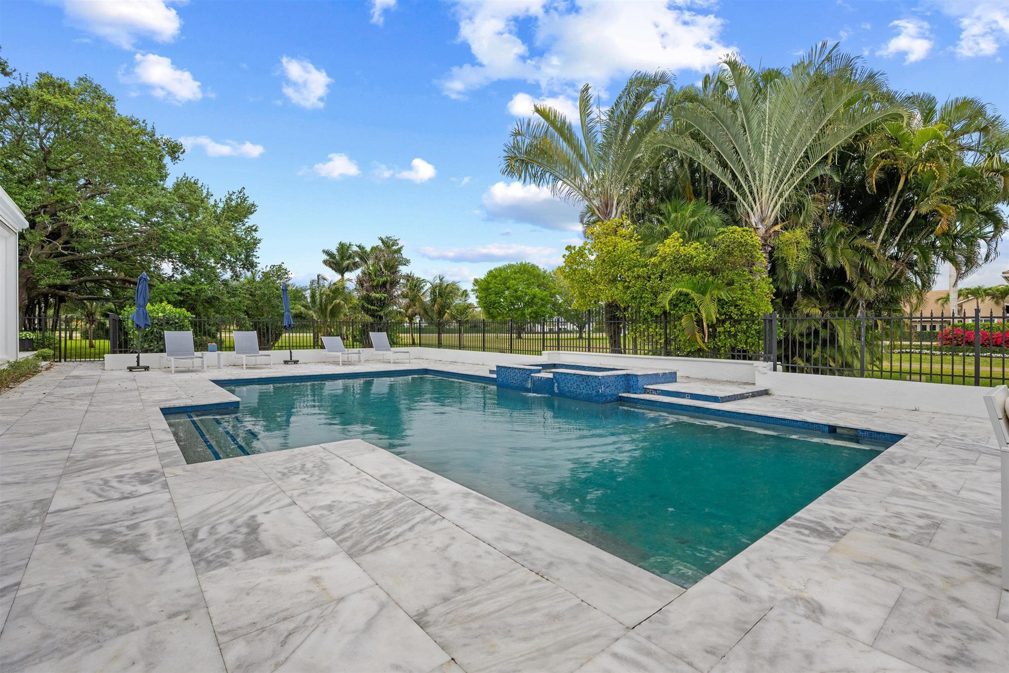 WELLINGTON AERO CLUB OF T - Residential