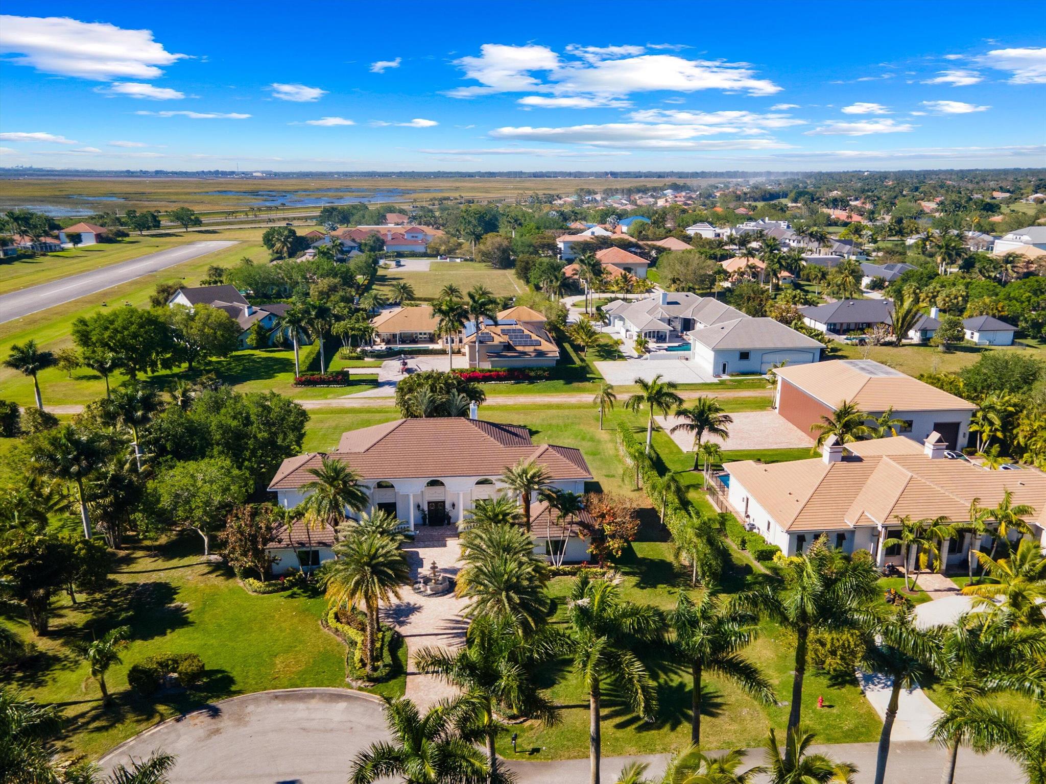 WELLINGTON AERO CLUB OF T - Residential