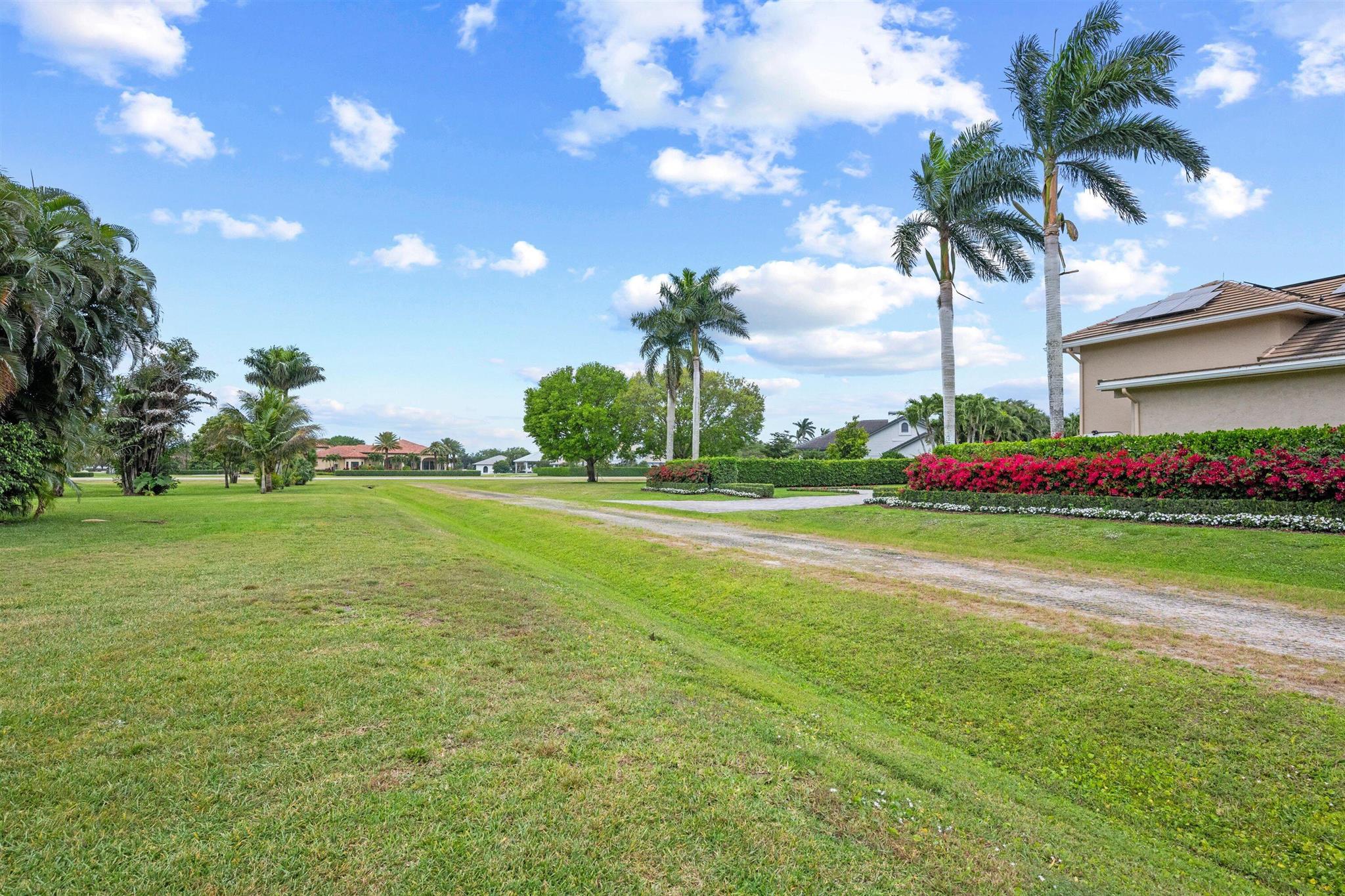 WELLINGTON AERO CLUB OF T - Residential
