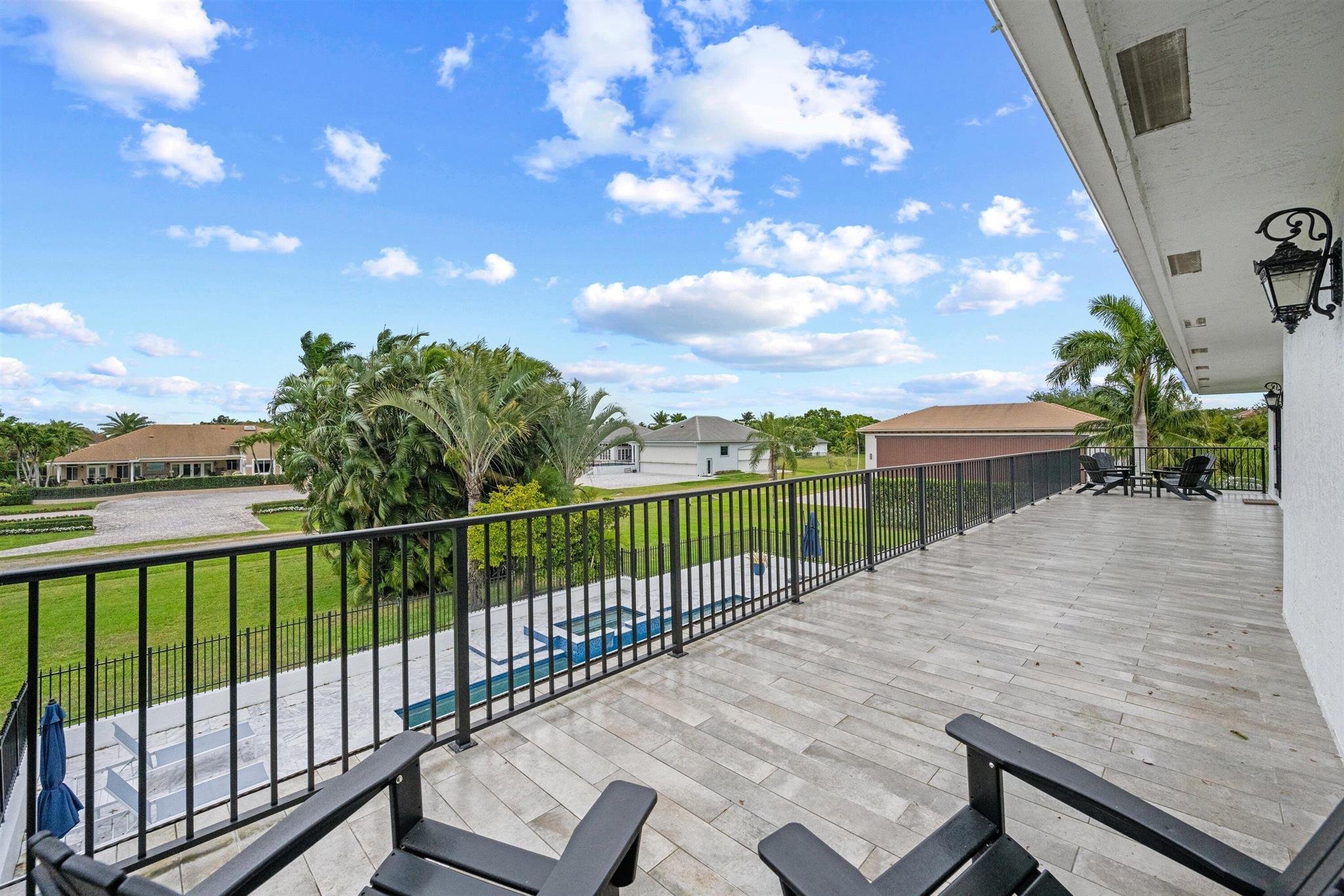 WELLINGTON AERO CLUB OF T - Residential