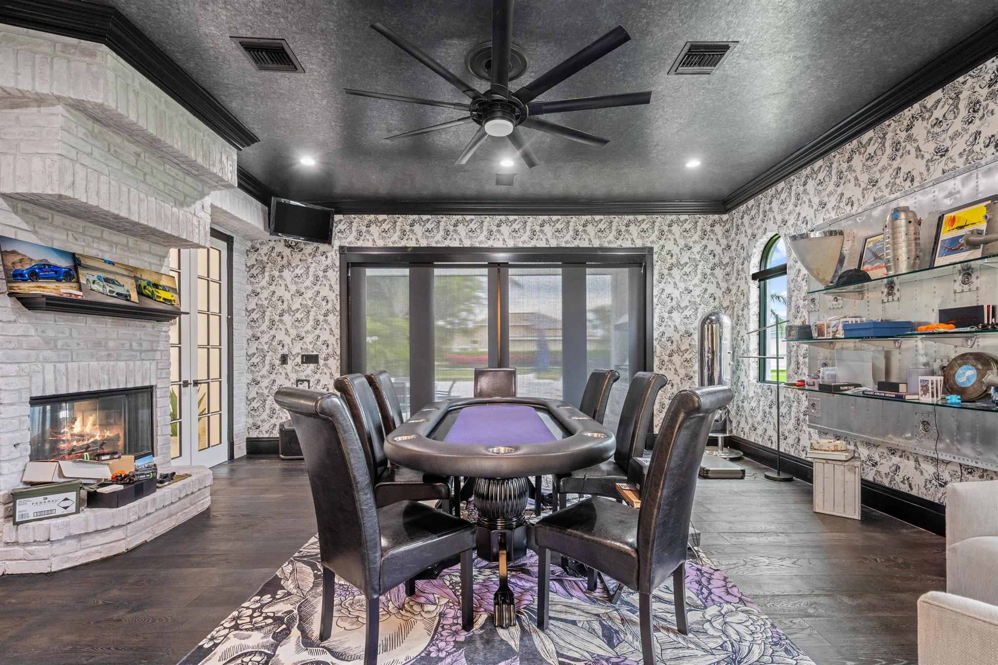 WELLINGTON AERO CLUB OF T - Residential