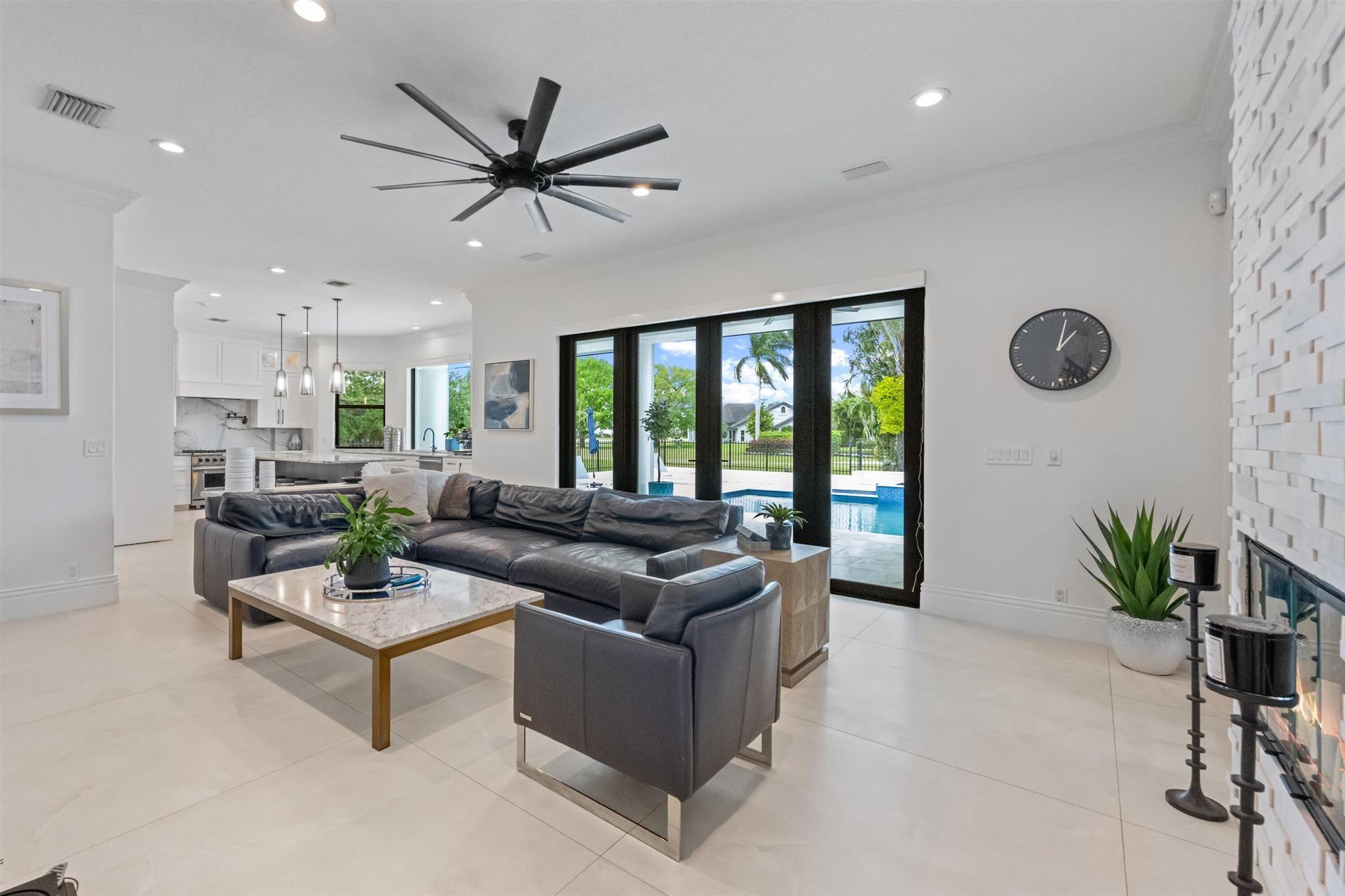 WELLINGTON AERO CLUB OF T - Residential