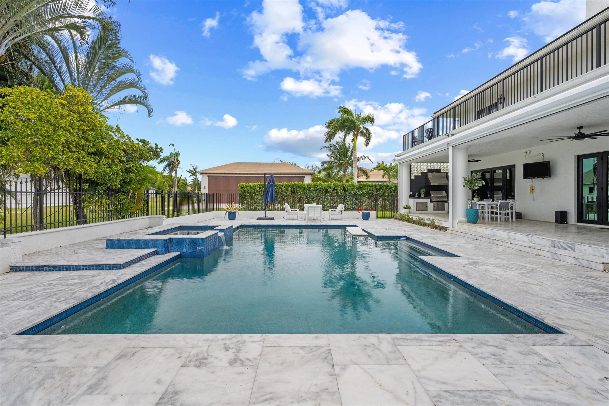 WELLINGTON AERO CLUB OF T - Residential