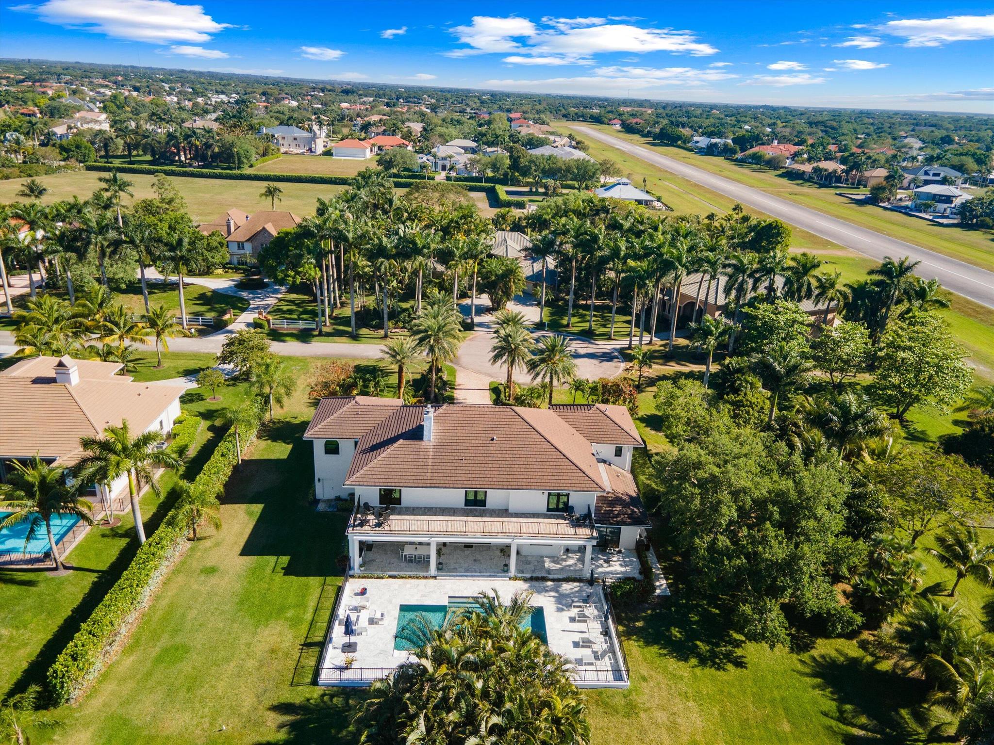 WELLINGTON AERO CLUB OF T - Residential