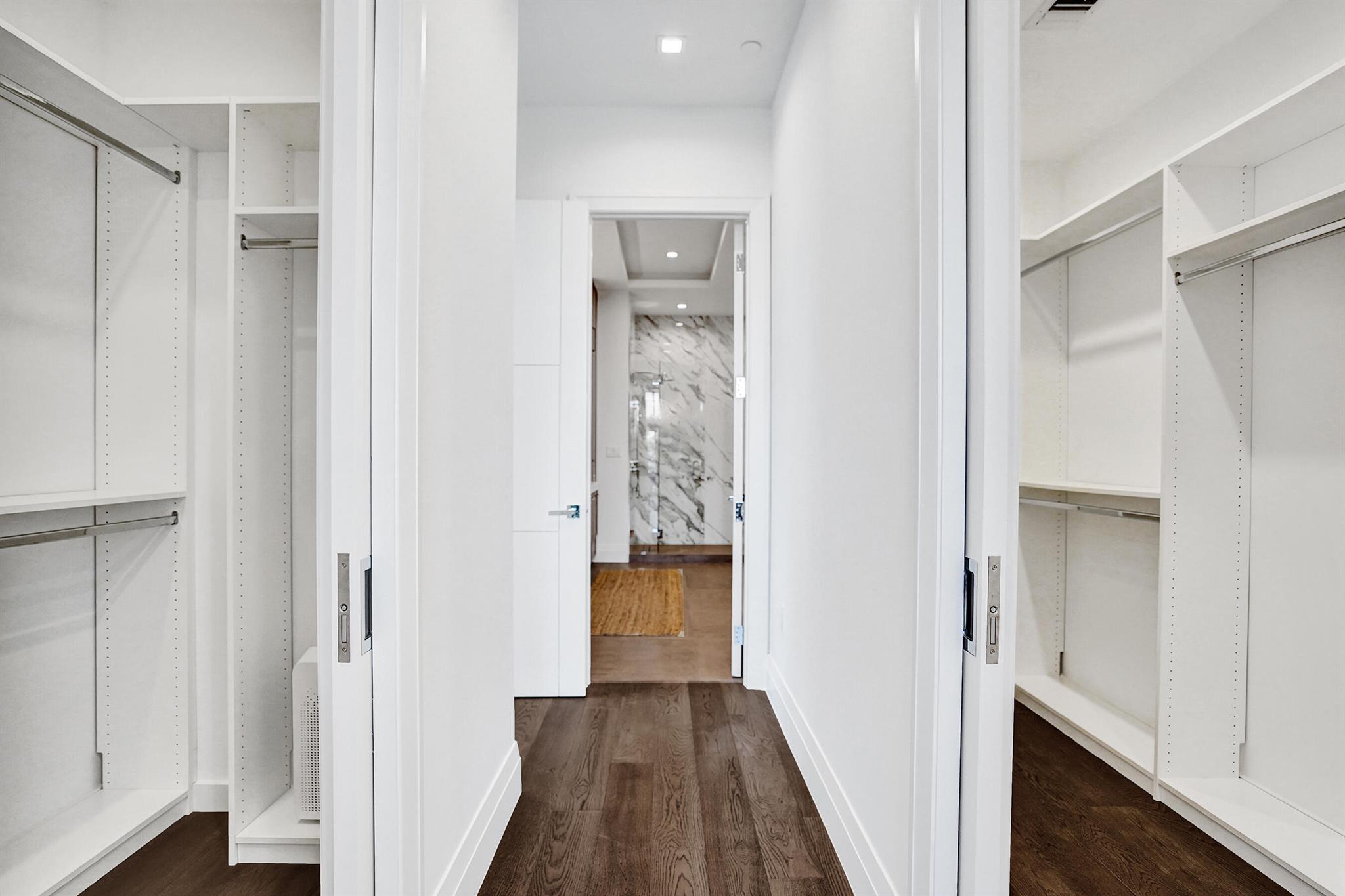 1177 MODERNE - Residential