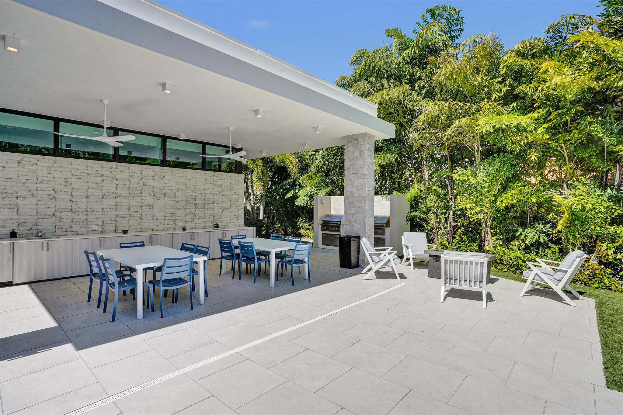 1177 MODERNE - Residential