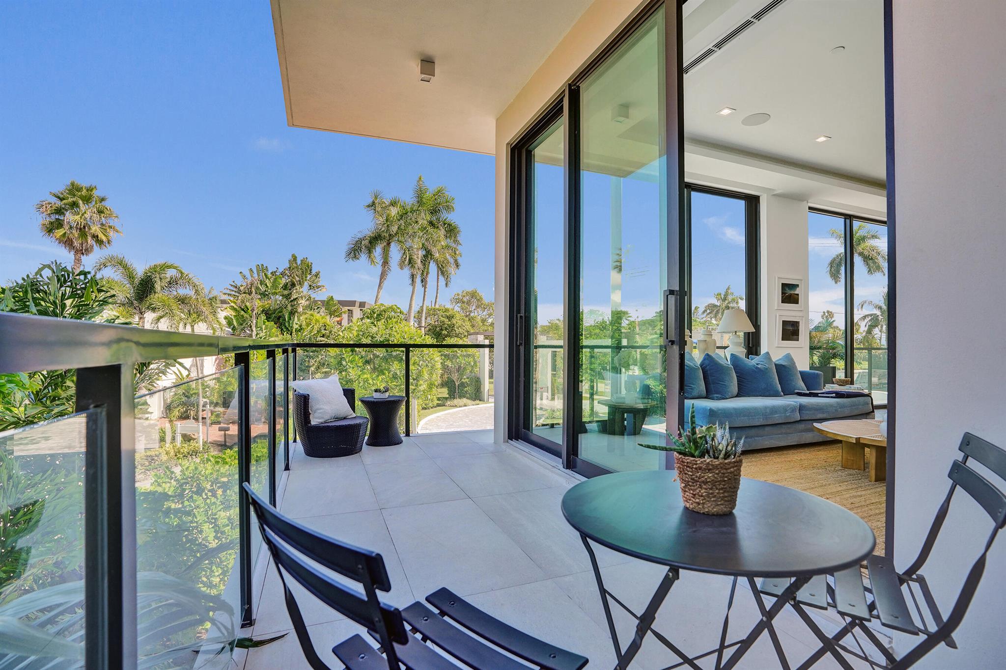1177 MODERNE - Residential