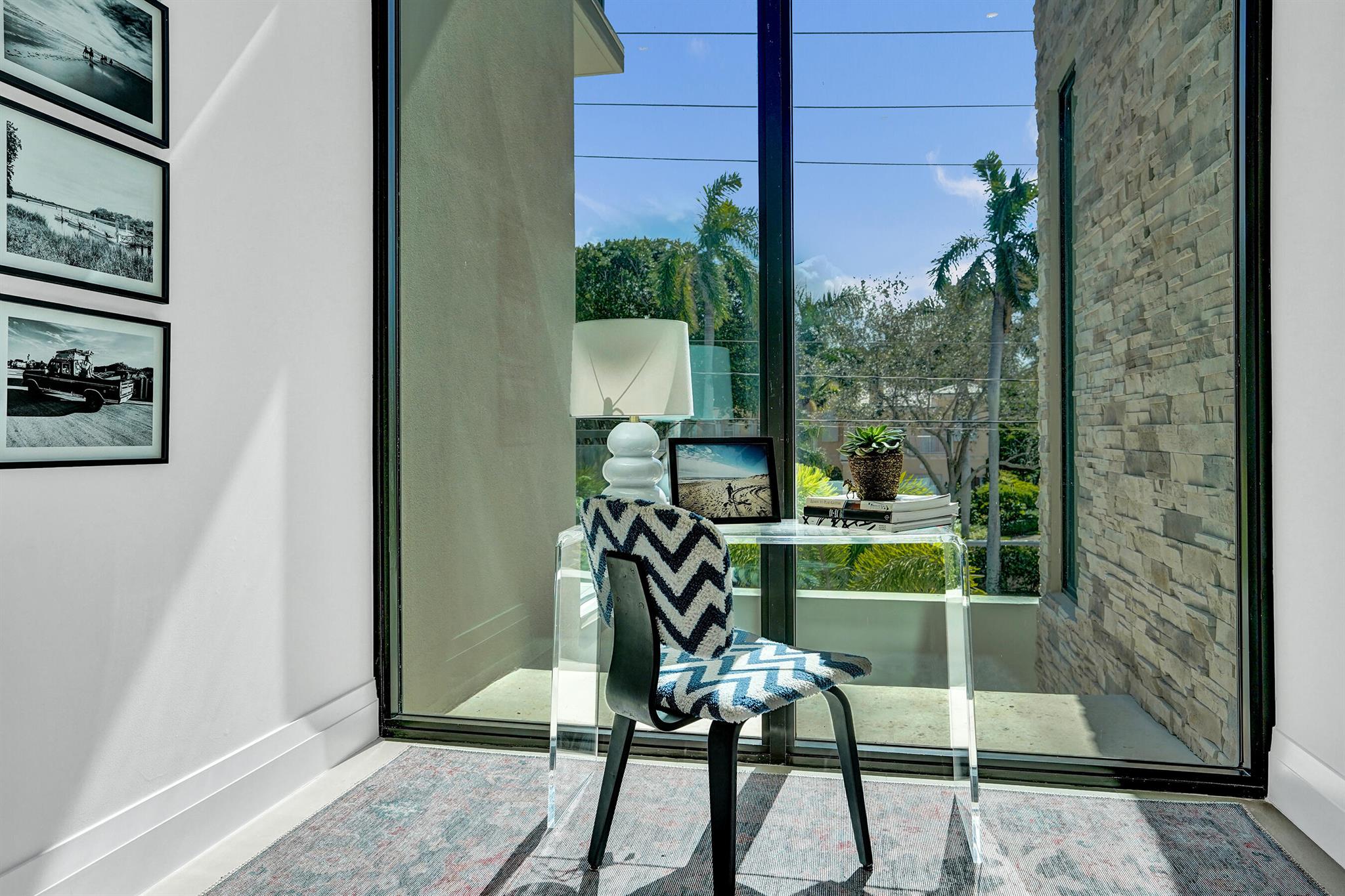 1177 MODERNE - Residential