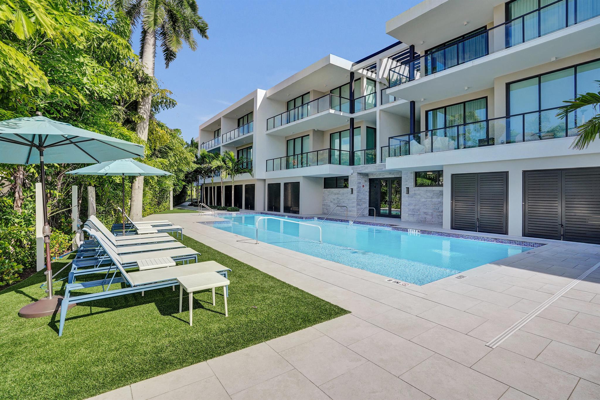 1177 MODERNE - Residential