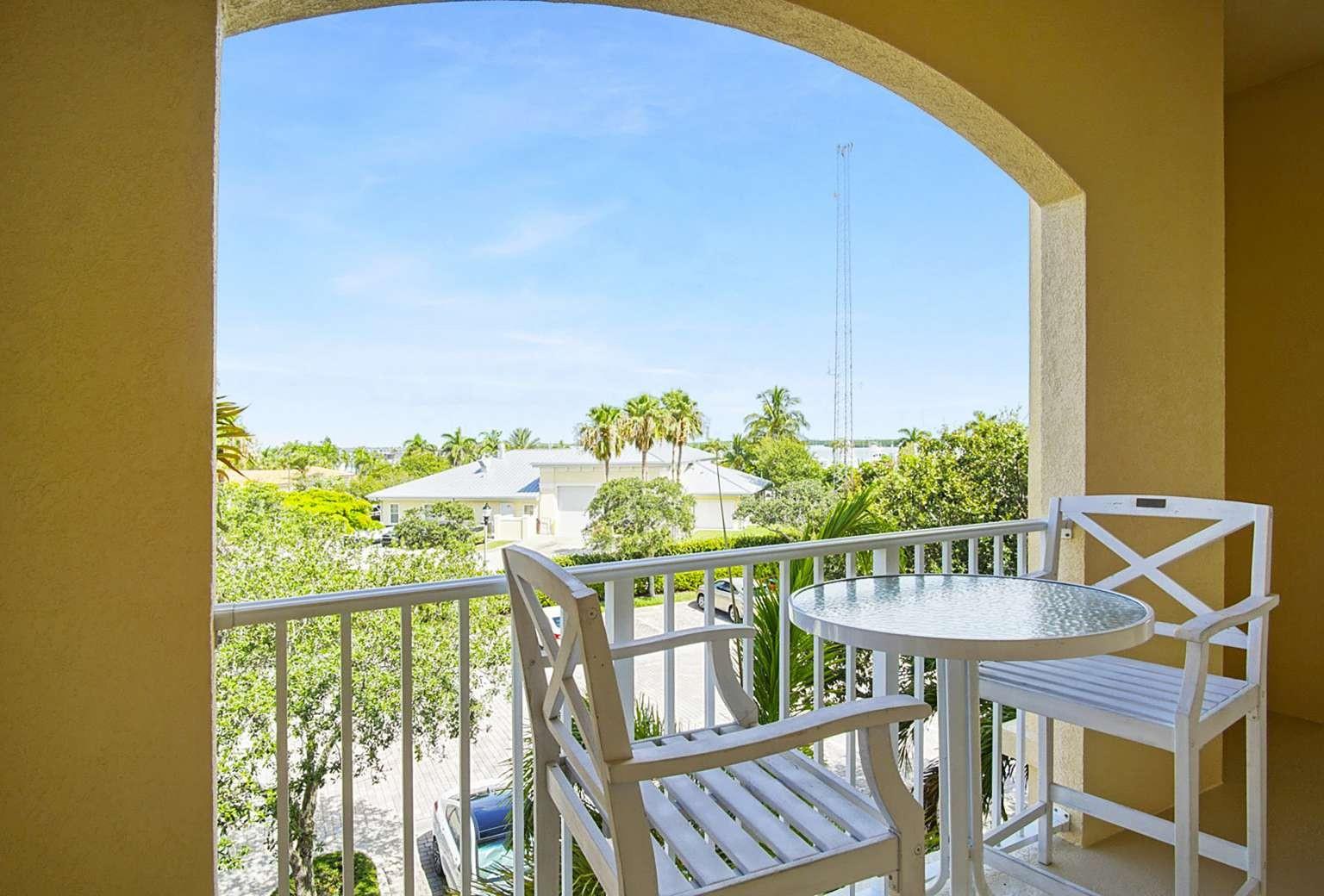 Harbour Isle East - Residential