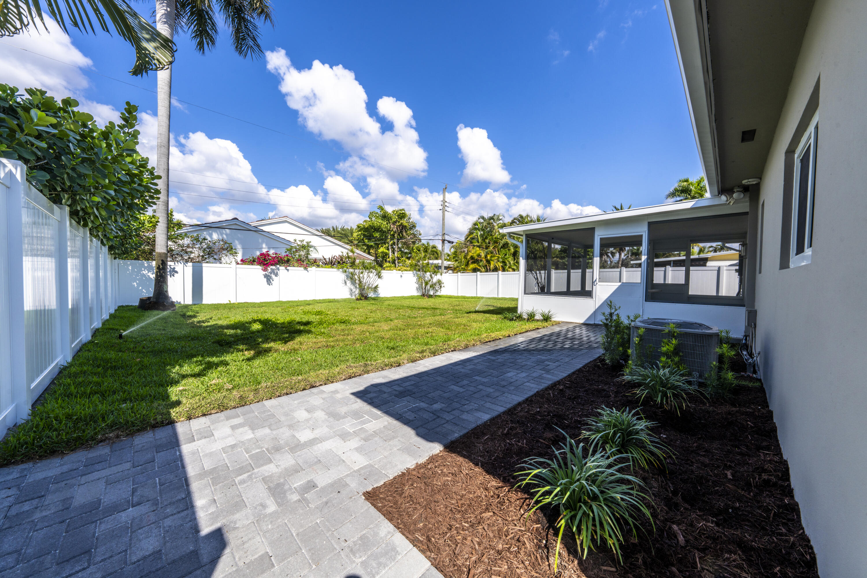 River Ridge 32-25 B - Residential Lease