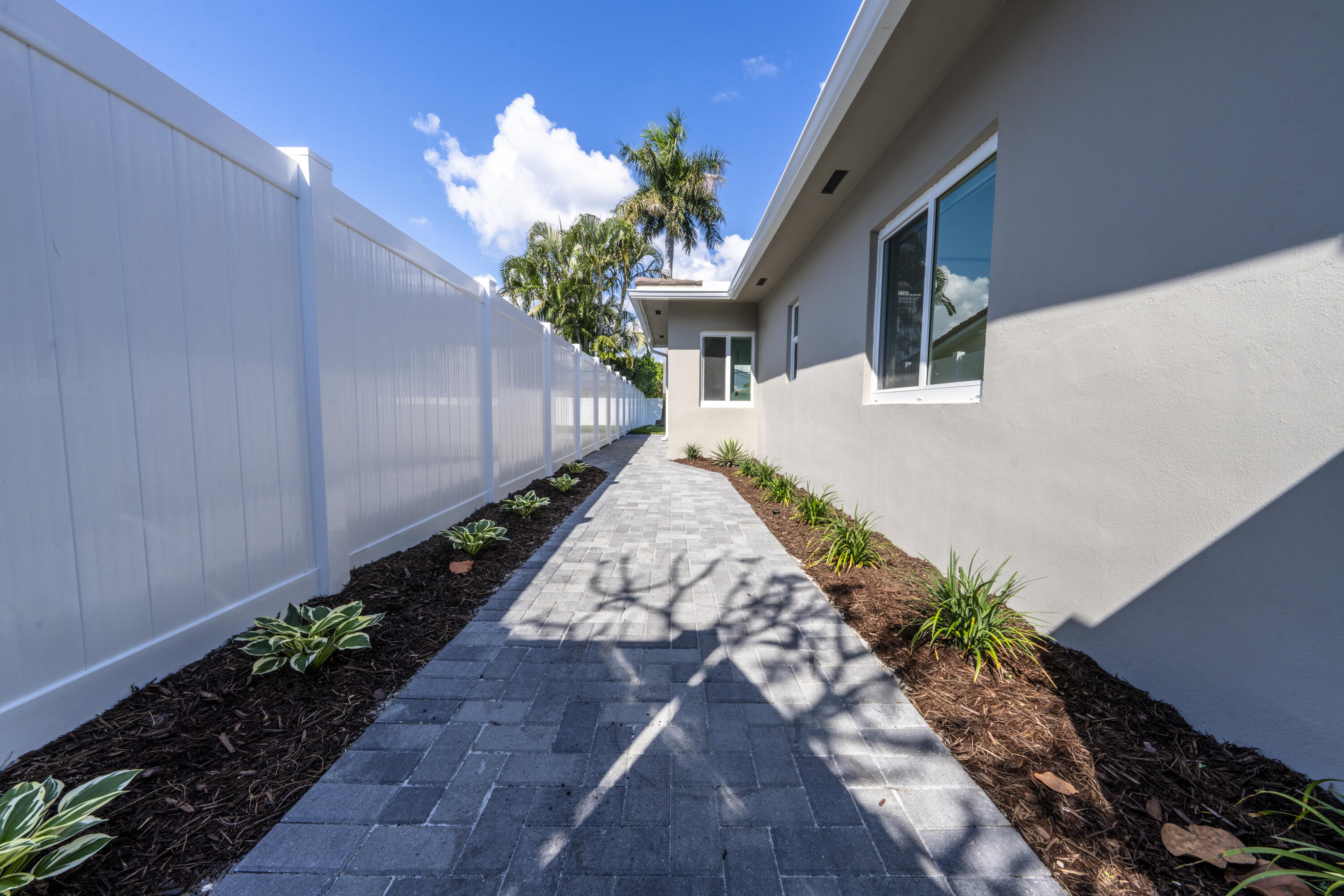 River Ridge 32-25 B - Residential Lease