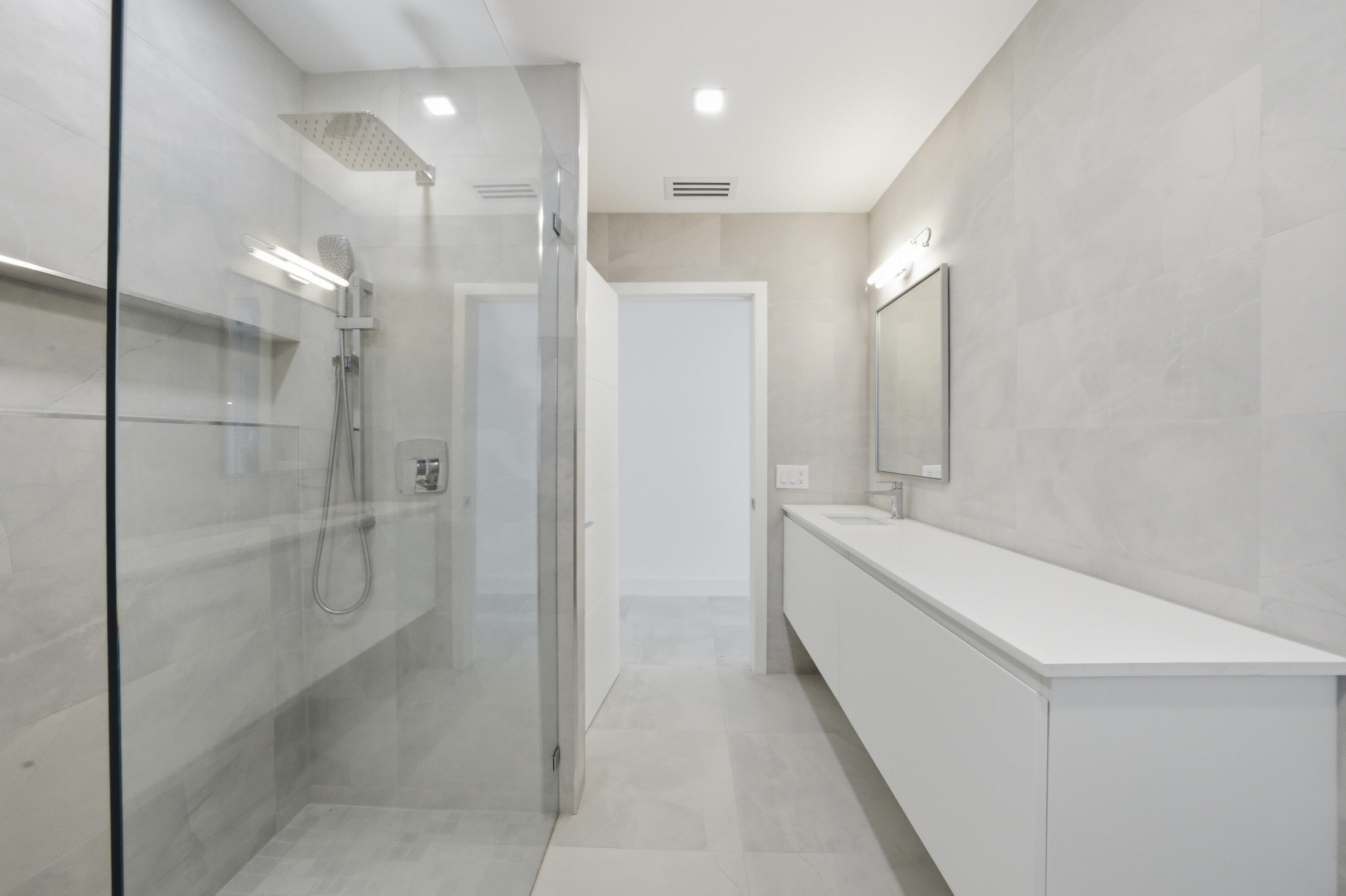 River Ridge 32-25 B - Residential Lease