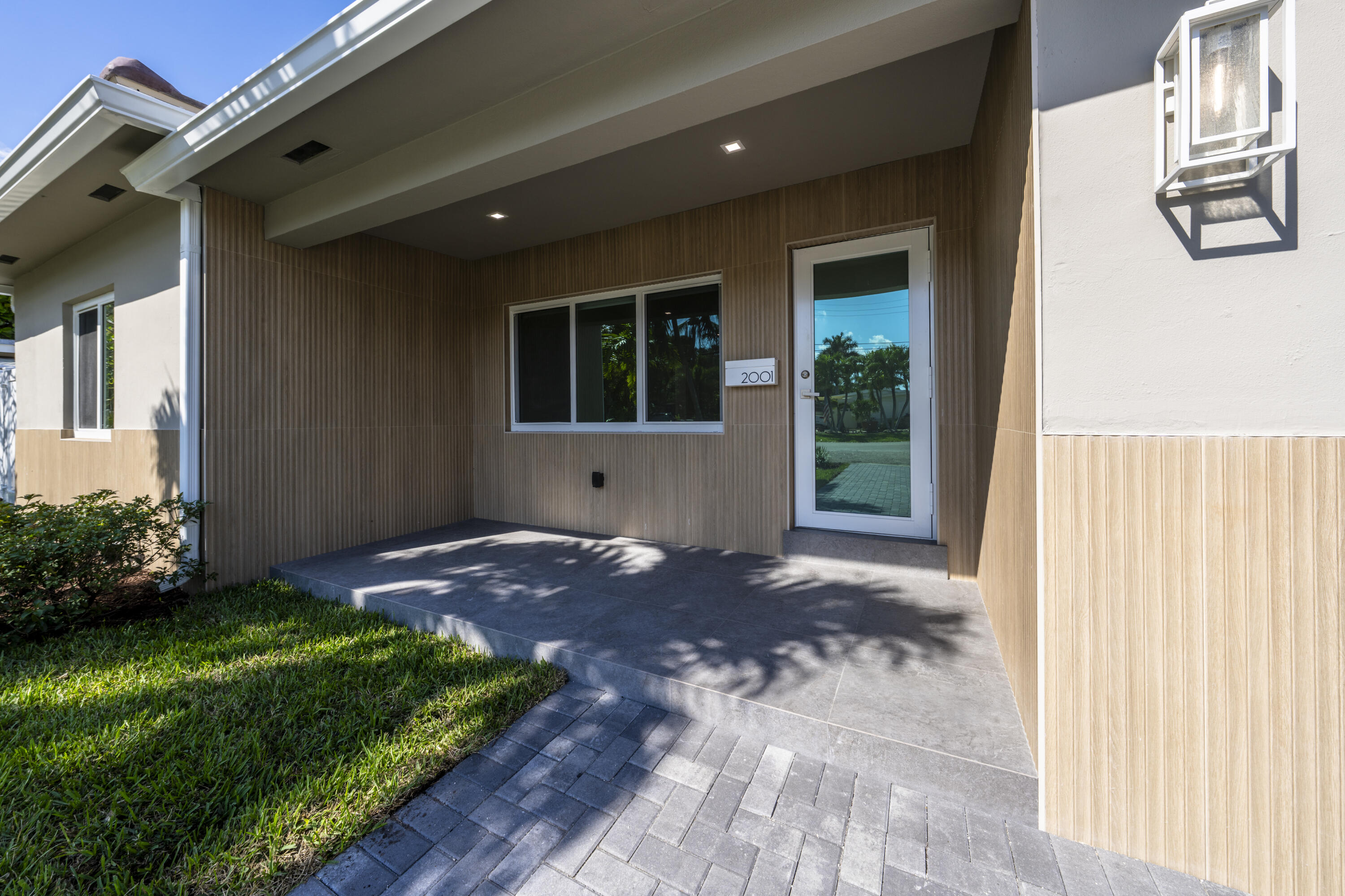 River Ridge 32-25 B - Residential Lease