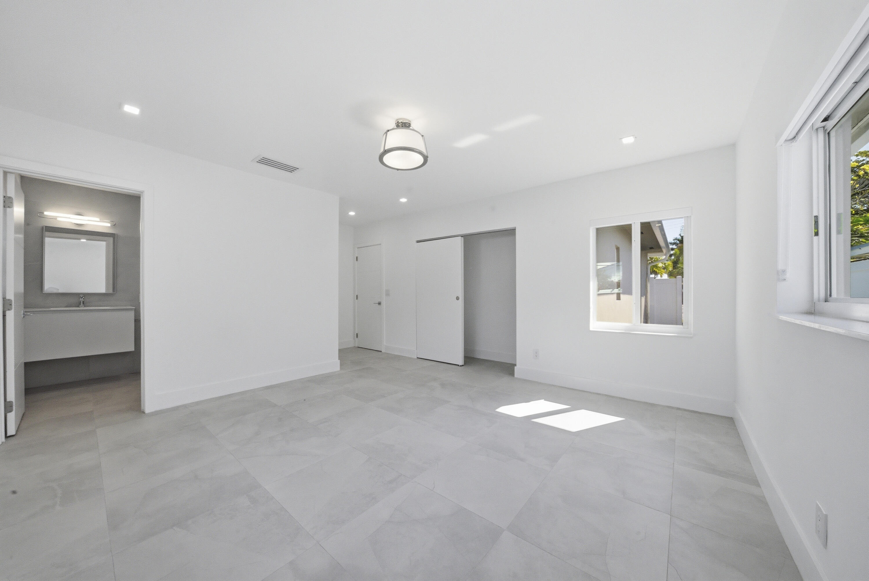 River Ridge 32-25 B - Residential Lease