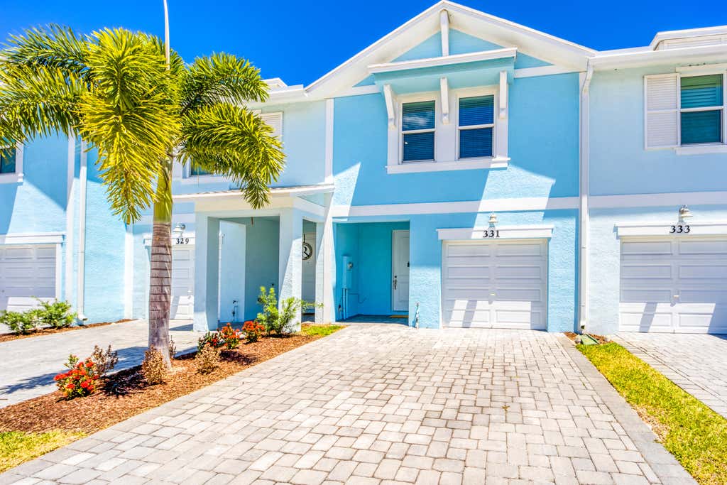 Photo of 331 SE Angler Drive, Stuart, FL 34994 (MLS # R10980008)