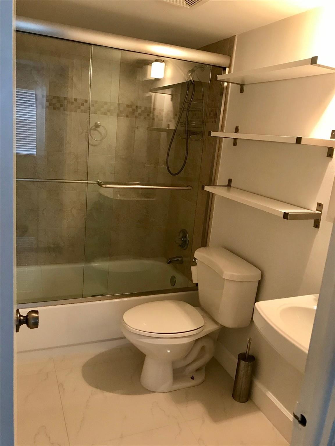 Venetian Park East - Residential Lease