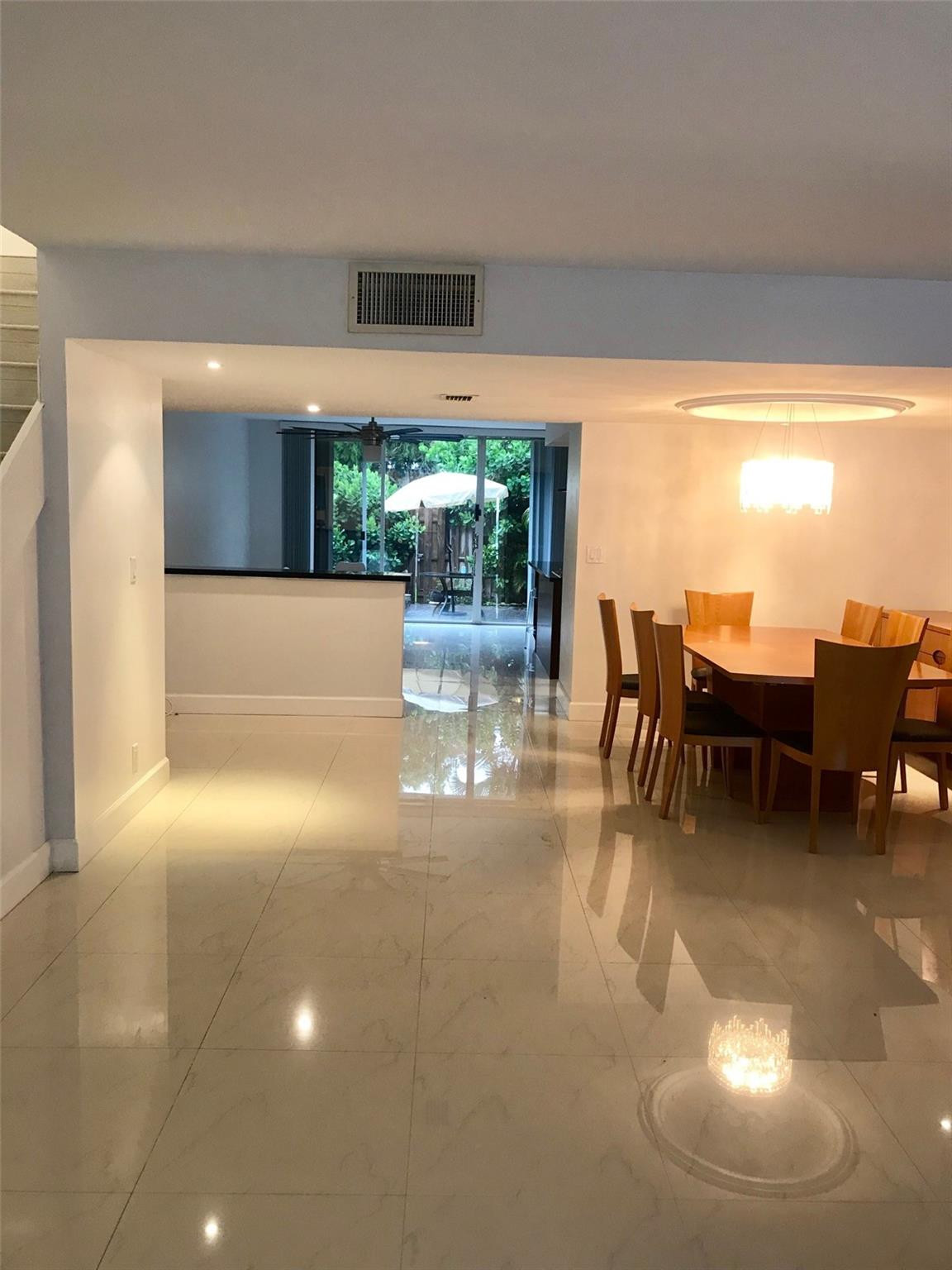 Venetian Park East - Residential Lease