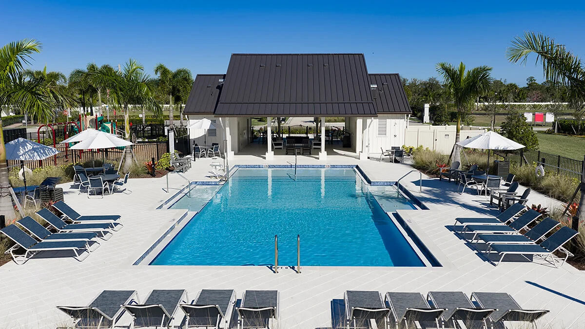 VERANDA OAKS - Residential