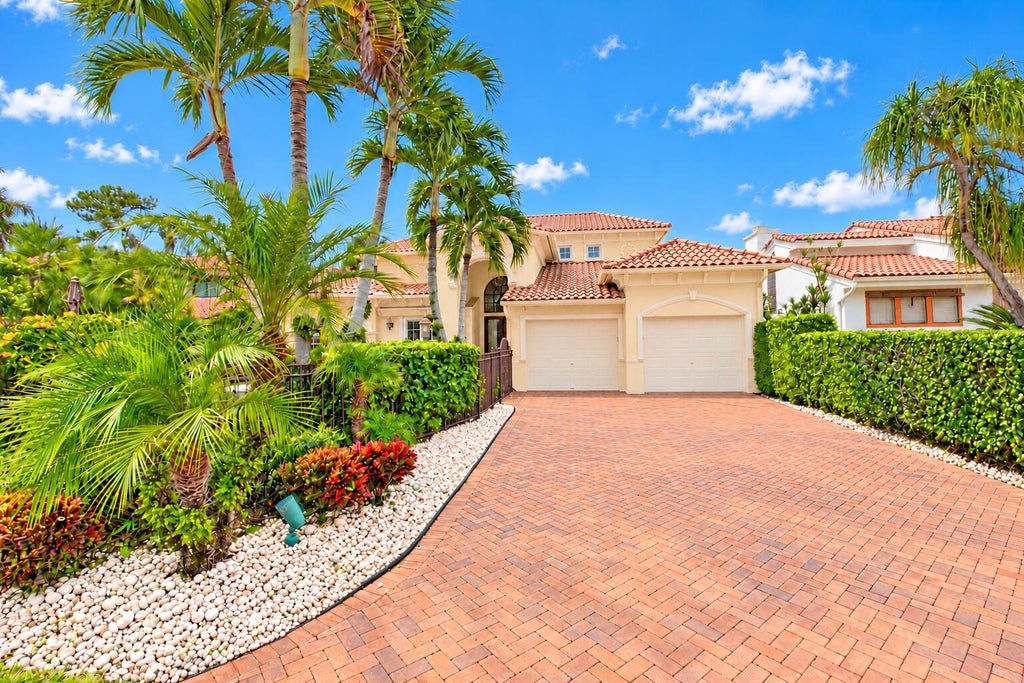 Photo of 7603 CEDARWOOD Circle, Boca Raton, FL 33434 (MLS # B26094373)