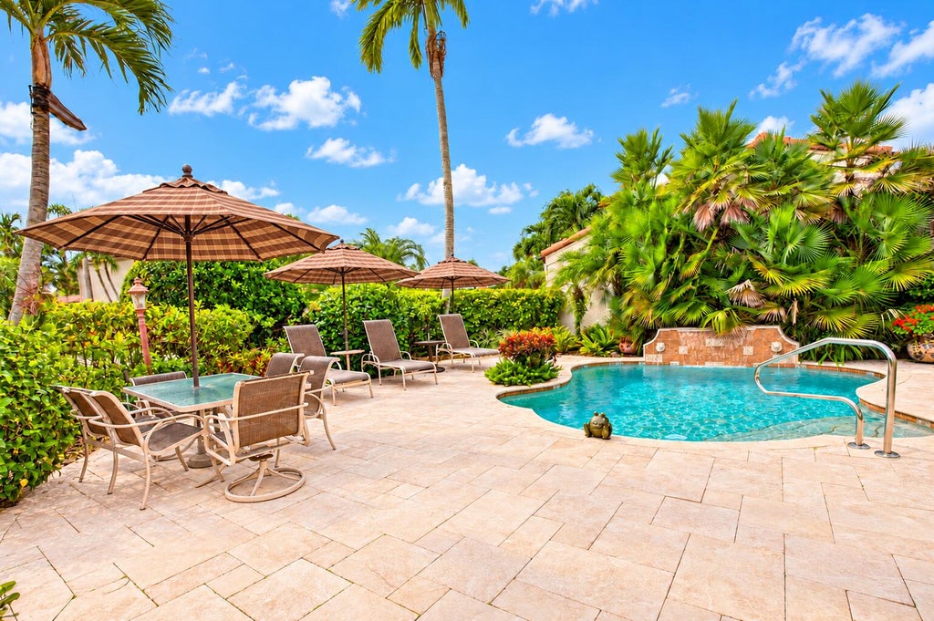 Photo of 7603 CEDARWOOD Circle, Boca Raton, FL 33434 (MLS # B26094373)