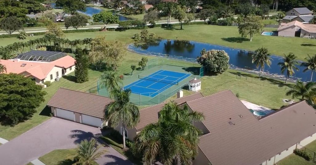 Photo of 21502 Sweetwater Lane S, Boca Raton, FL 33428 (MLS # B26027890)