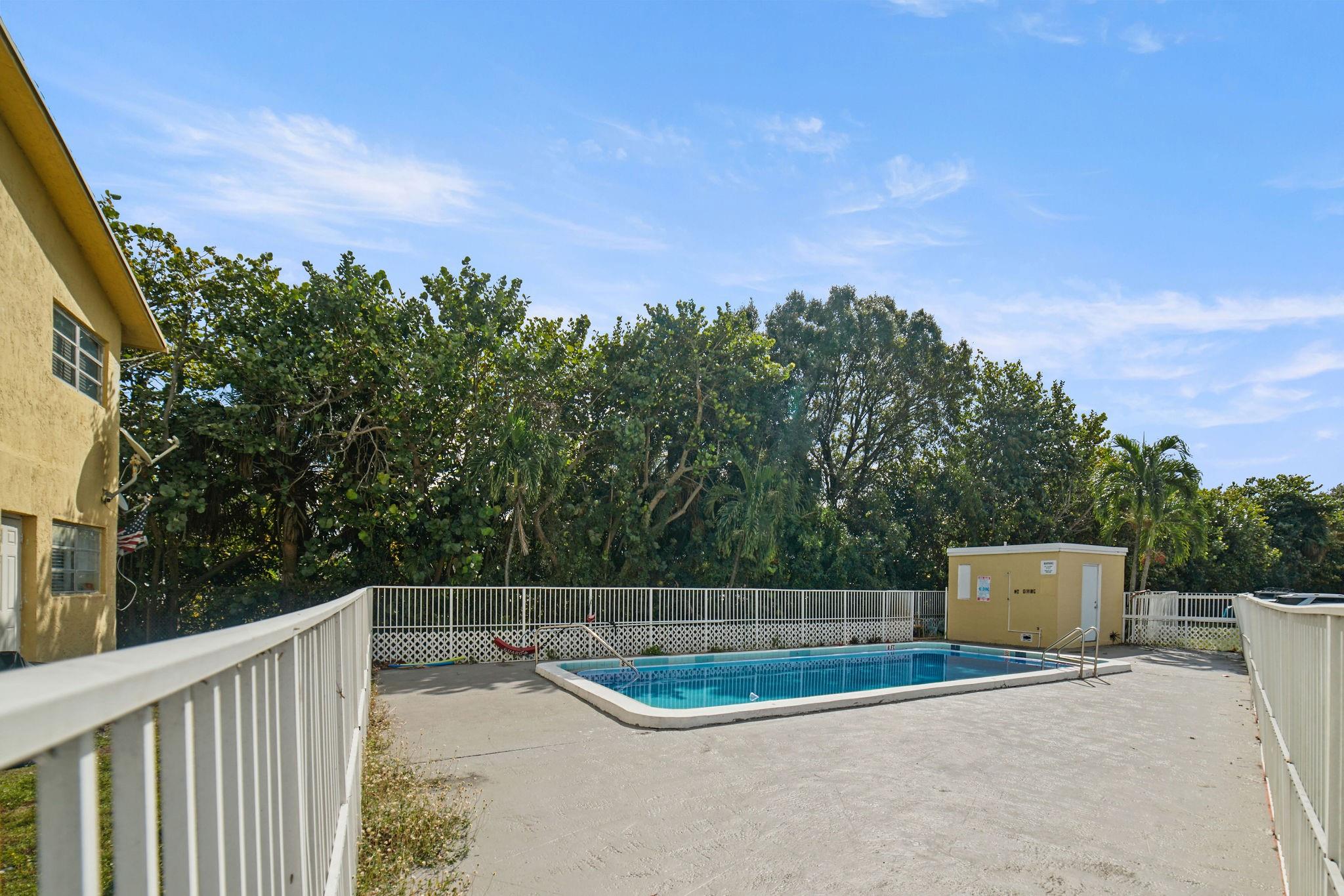 461 Sunshine Dr