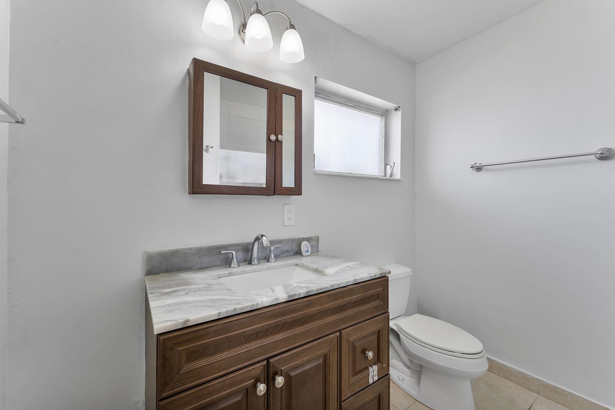 CRESTHAVEN VILLAS - Residential
