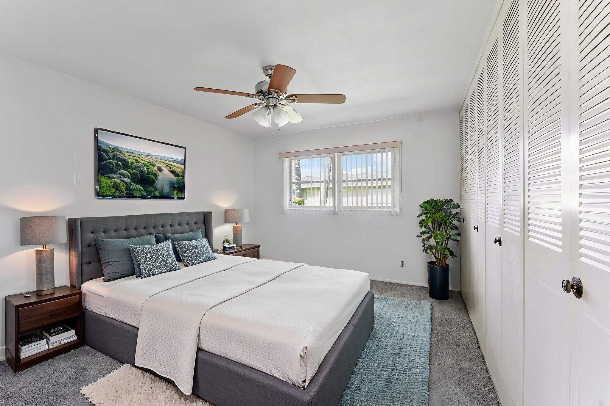 CRESTHAVEN VILLAS - Residential