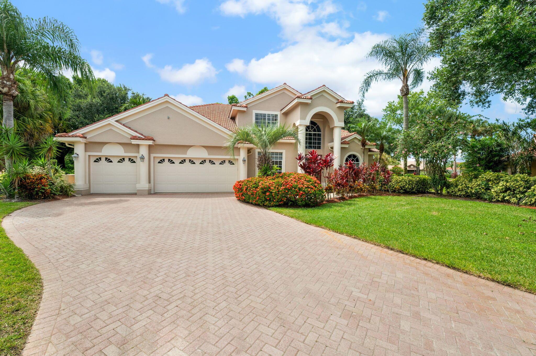 COUNTRY CLUB ESTATES PARC - Residential
