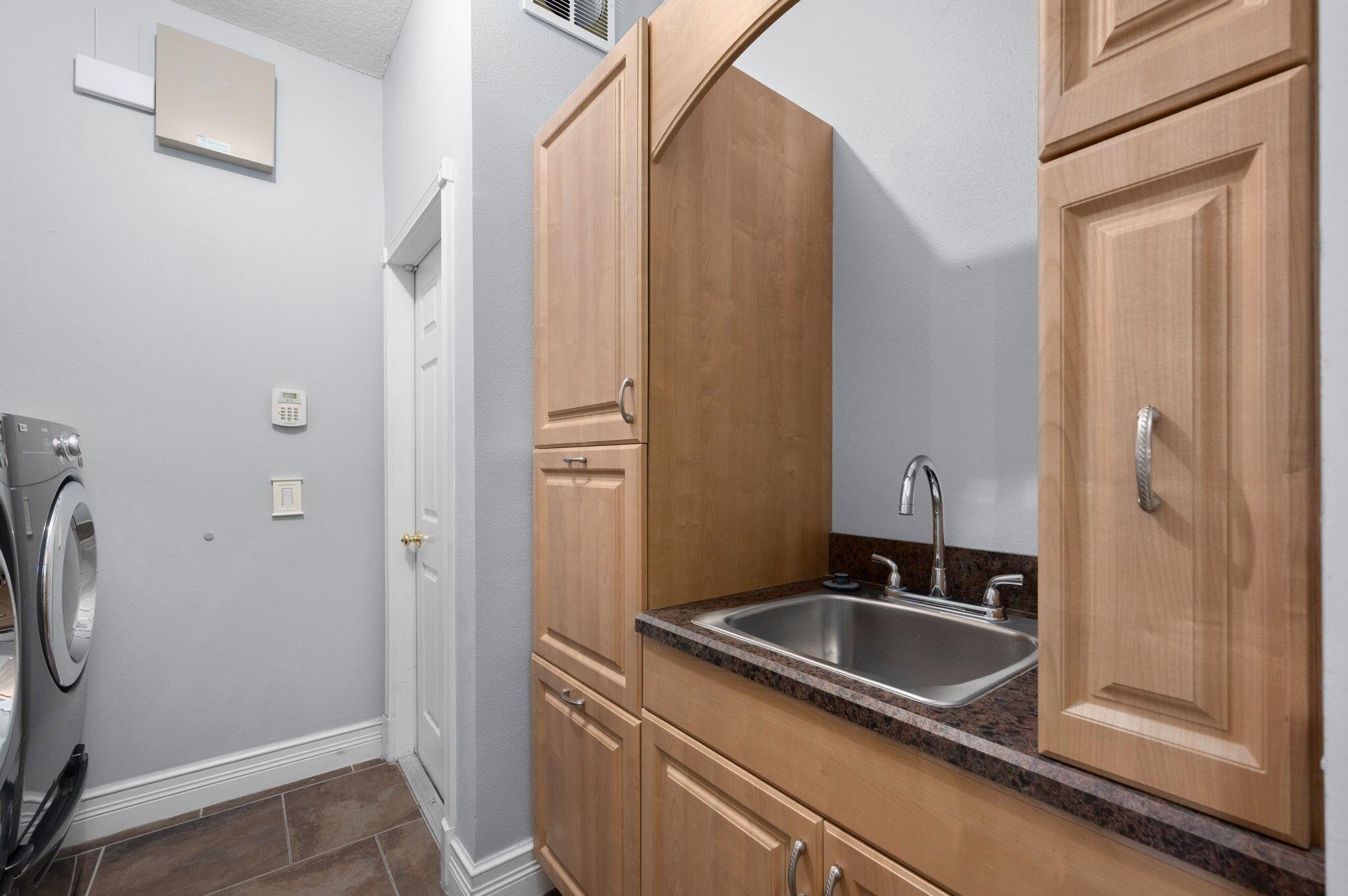 COUNTRY CLUB ESTATES PARC - Residential