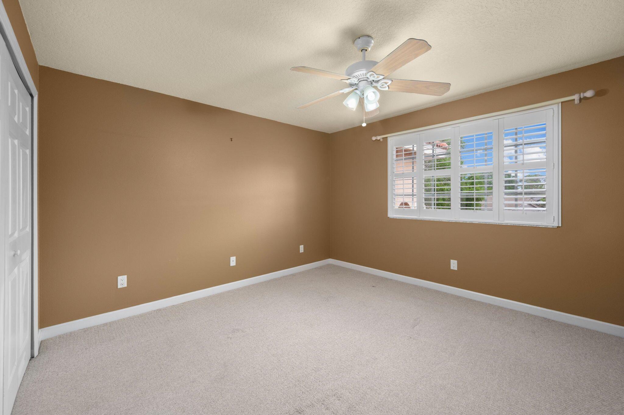 COUNTRY CLUB ESTATES PARC - Residential
