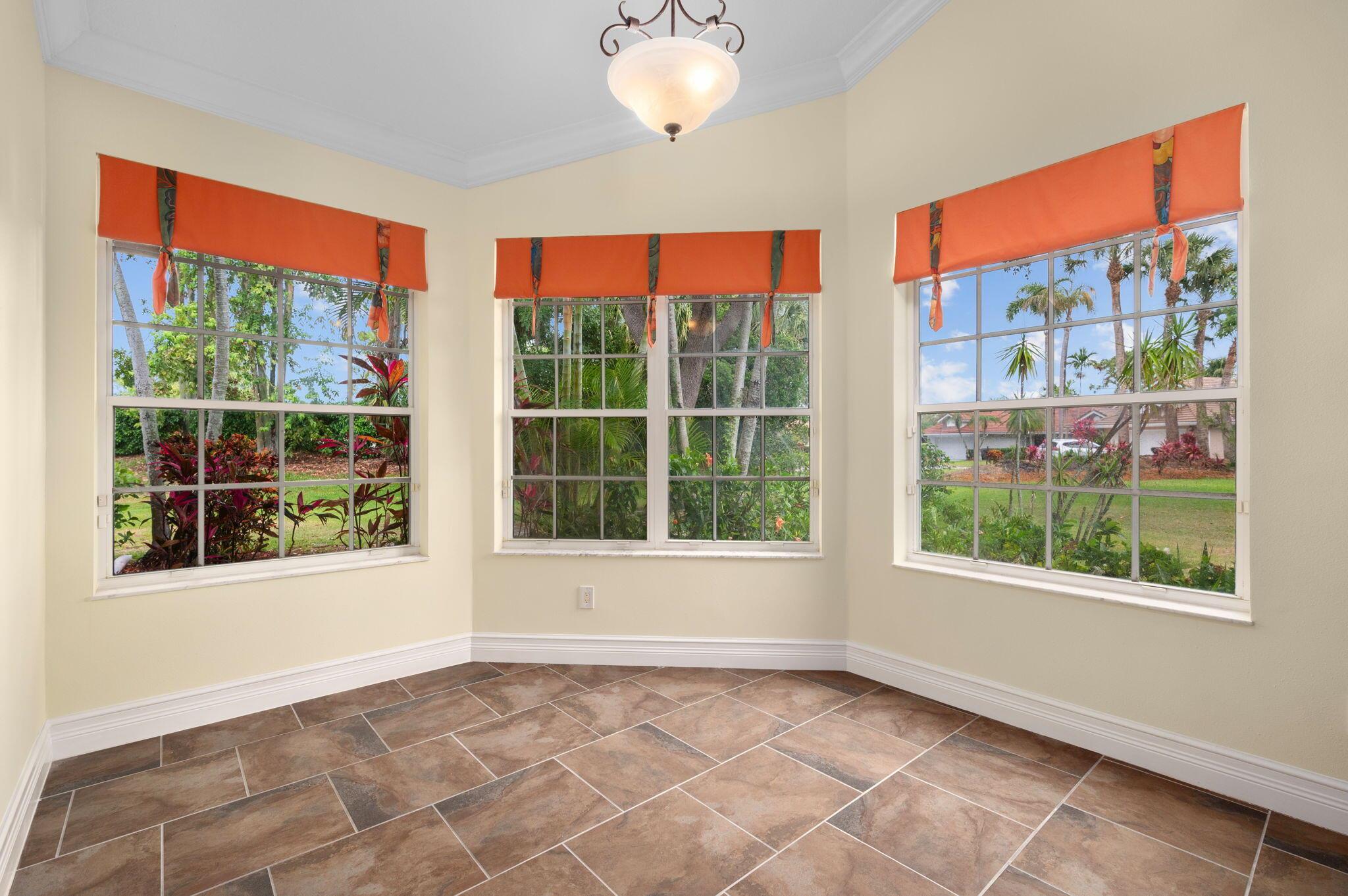 COUNTRY CLUB ESTATES PARC - Residential