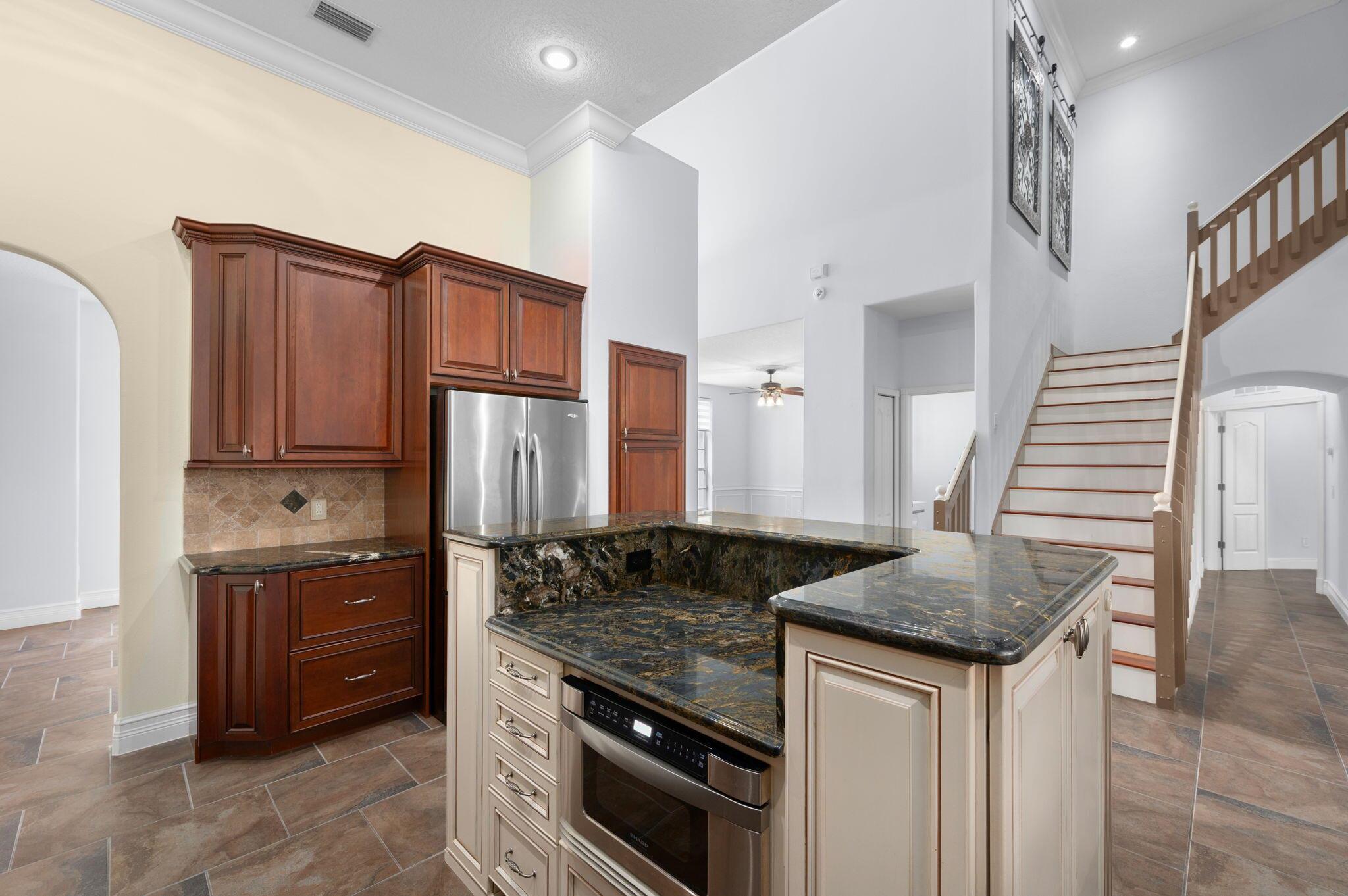COUNTRY CLUB ESTATES PARC - Residential